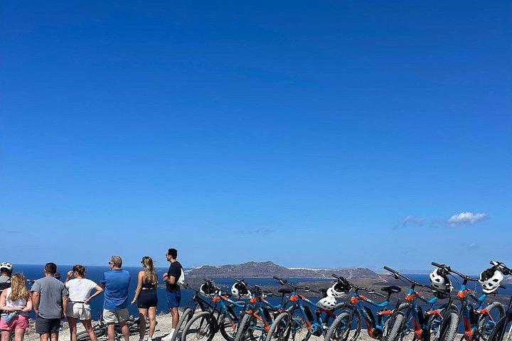 サントリーニEバイクアドベンチャーズ - オリジナルバイクツアー