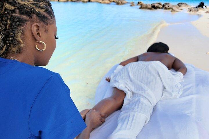 Massaggi di lusso sulla spiaggia a Nassau Bahamas con trasporto