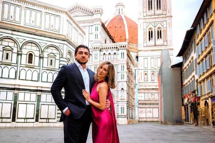 フィレンツェ：ドゥオーモの外でプロによるプライベート写真撮影