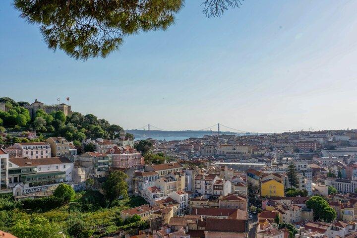 2h Sunset Views Lisbon by Tuk Tuk