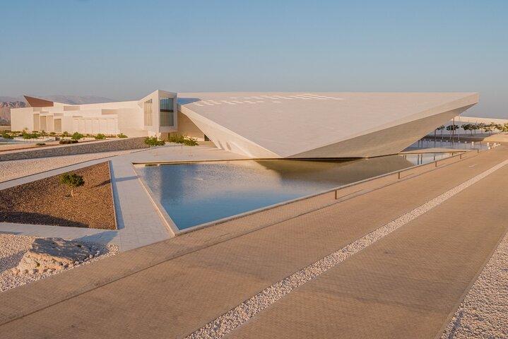 Private Tour nach Nizwa, Birkat Al Mouz und Oman Across Ages Museum