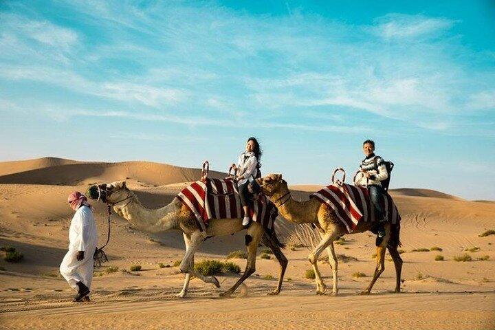 Doha Desert Safari Kamelreiten, Sandboarden und Binnensee