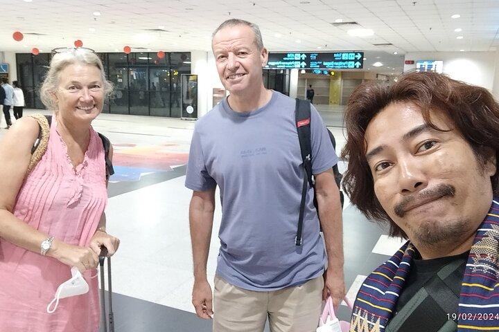空港からトバ湖パラパット港への片道送迎