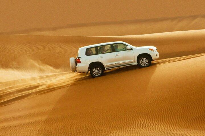 Doha: Ørkensafari, Sandboarding, Camel Ride & Indre Hav