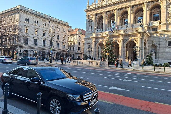 Budapest Private City Tour de carro em 2 horas
