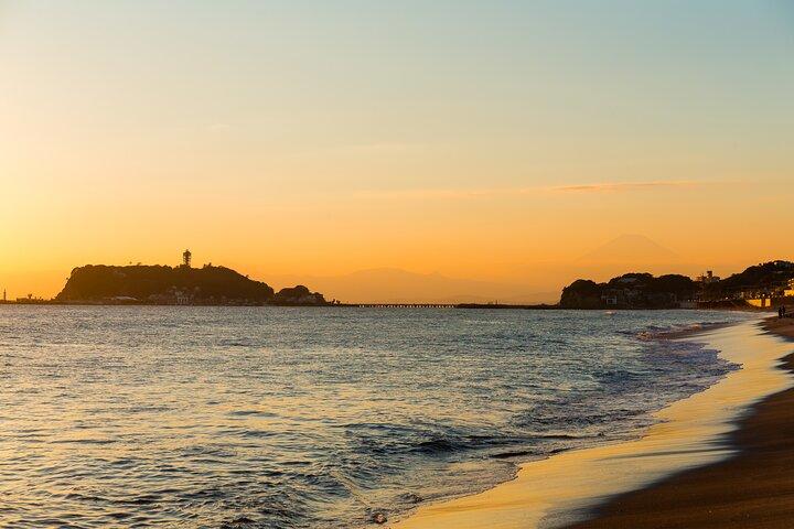 Excursão privada de um dia a Kamakura - Praia, Natureza e Onsen - de Tóquio