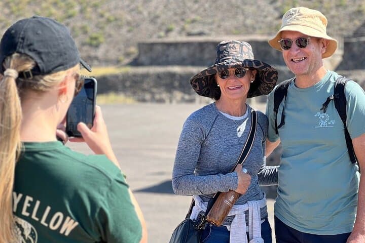Small group: Teotihuacan, Basilica of Guadalupe and Tlatelolco