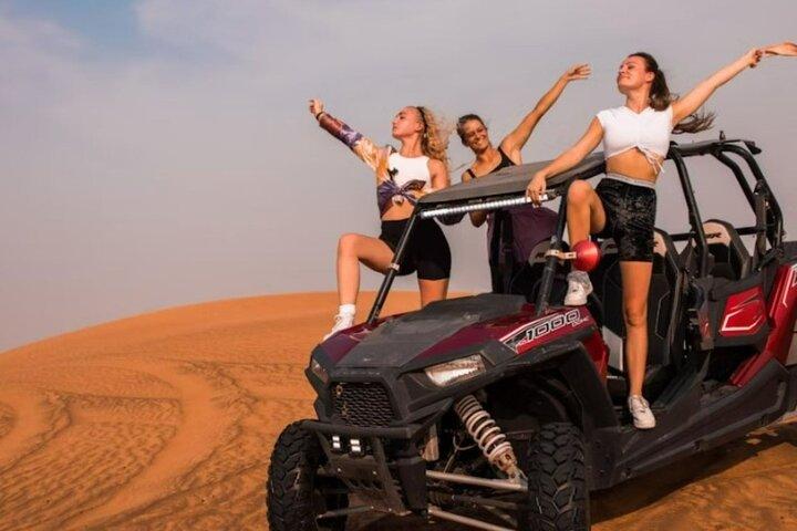 ドーハ砂漠サファリ乗馬、ラクダ乗り、ATV＆内海