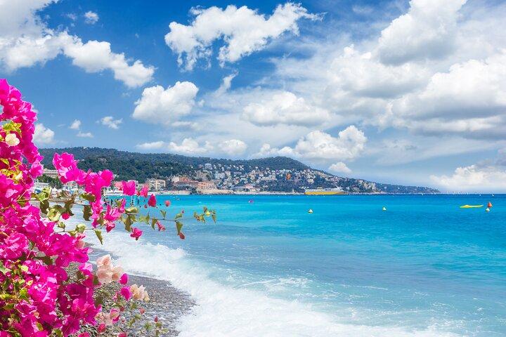 Scopri Nizza: un viaggio autoguidato attraverso il gioiello della Riviera
