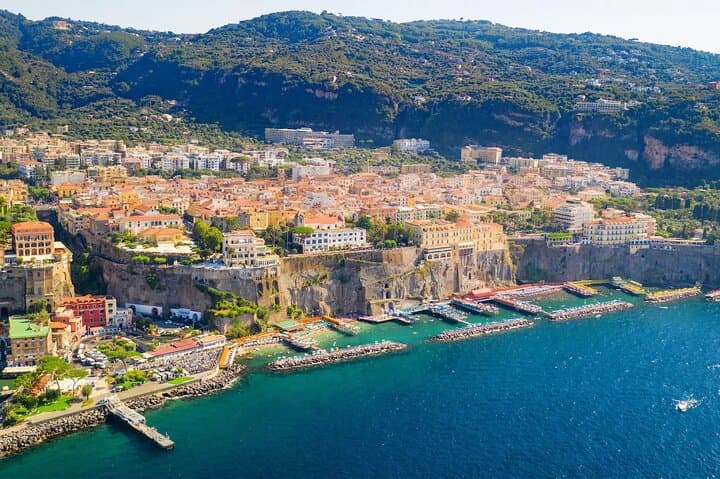 Sorrento Positano Pompeii Drive from Naples