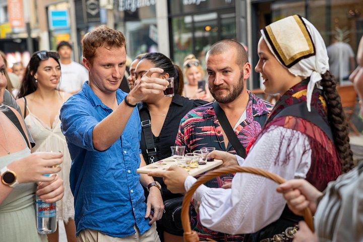 Erleben Sie ein authentisches slowenisches Dinner & Folk Show