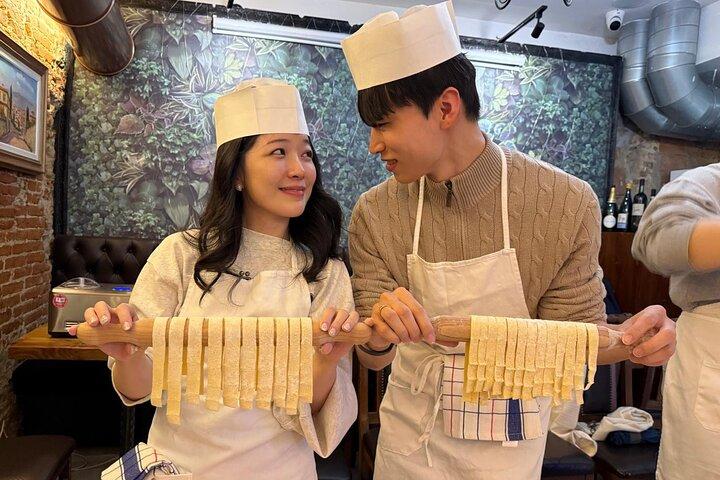 Clase de preparación de pasta en Florencia con chef certificado