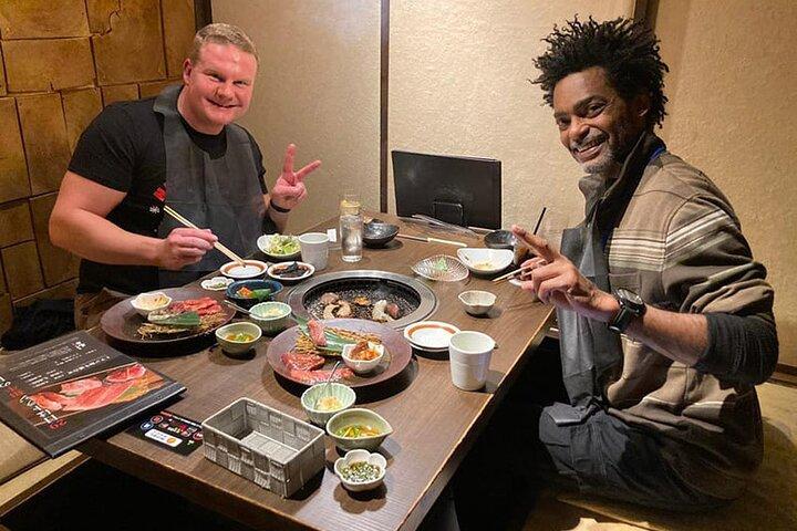 地元の専門家ガイドと食べ歩きツアー in 横浜