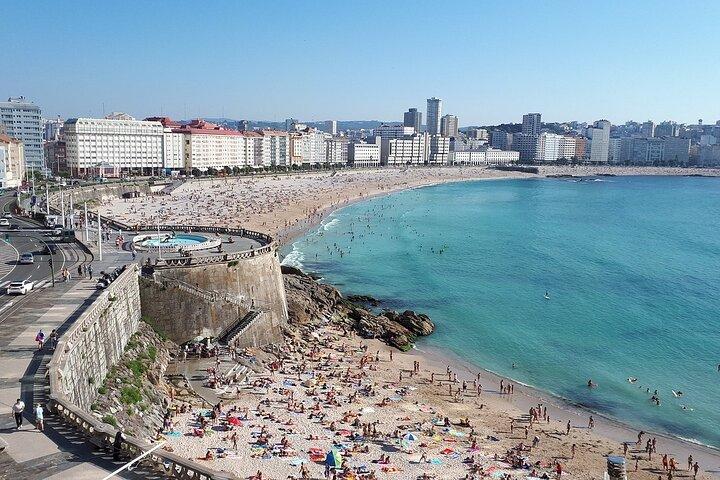 Tour privato di A Coruña per scoprire la città come un abitante del luogo