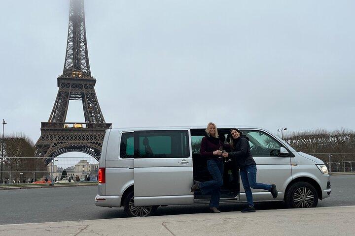 Hoppa på: Paris City Höjdpunkter Tur i en bekväm Minivan