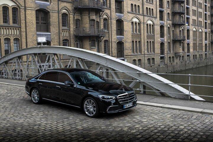 Privé stadstour in Hamburg met een Mercedes S-Klasse