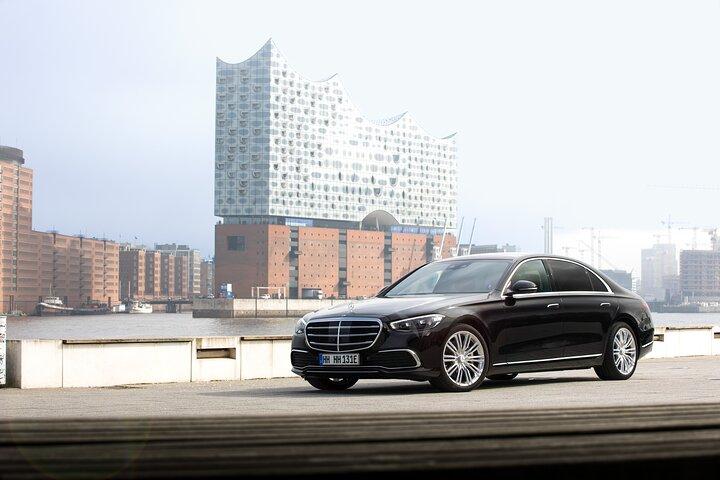 Visita privada à cidade de Hamburgo num Mercedes S-Class