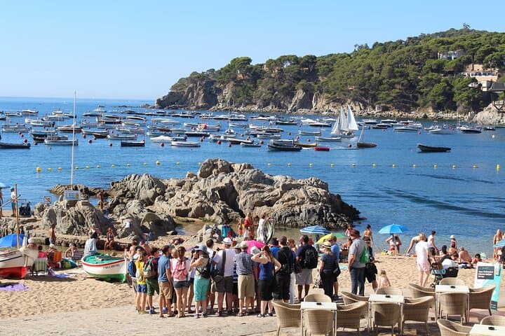 Costa Brava Typical Towns Full Day Tour from Barcelona