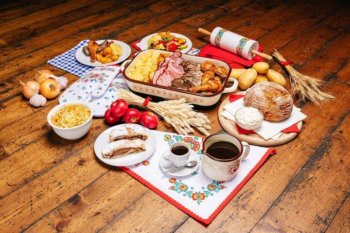 Folklorediner met onbeperkt drankjes 4-gangenmenu