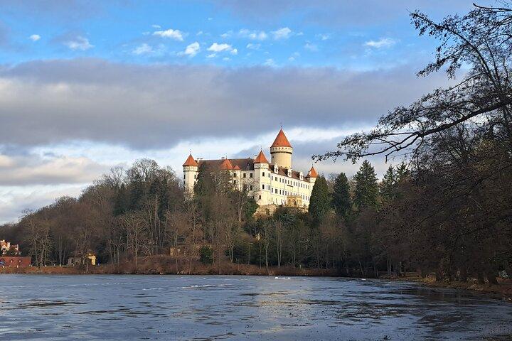Tour PRIVADO al Castillo de Konopiste desde Praga Entrada Incluida