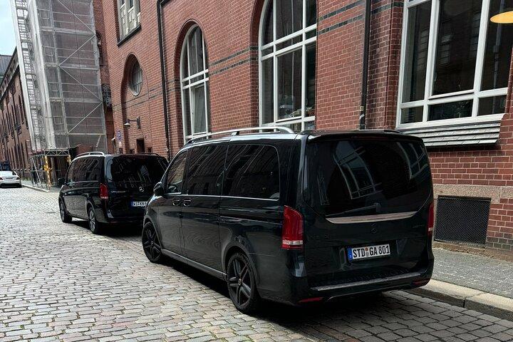 Da Kiel: tour privato di Amburgo di 6 ore con un ex poliziotto