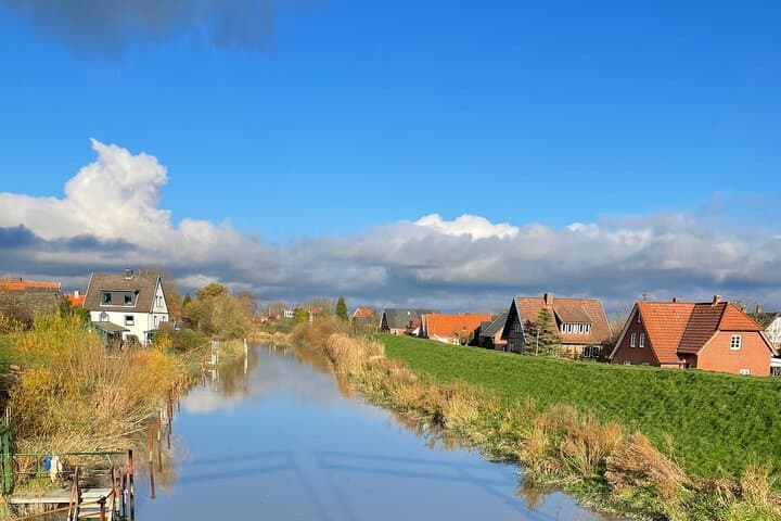 Private 5-Hour Hamburg Countryside Tour with a former policeman
