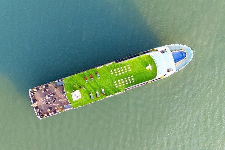 Tour in crociera Halong Bay 2D1N, pasti completi, grotte, kayak e trasferimento