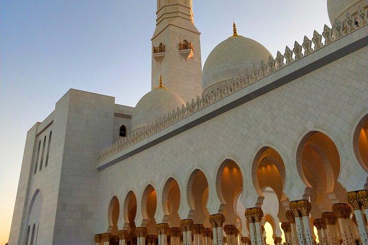 Une visite partagée du coucher du soleil à la mosquée Sheikh Zayed Abu Dhabi