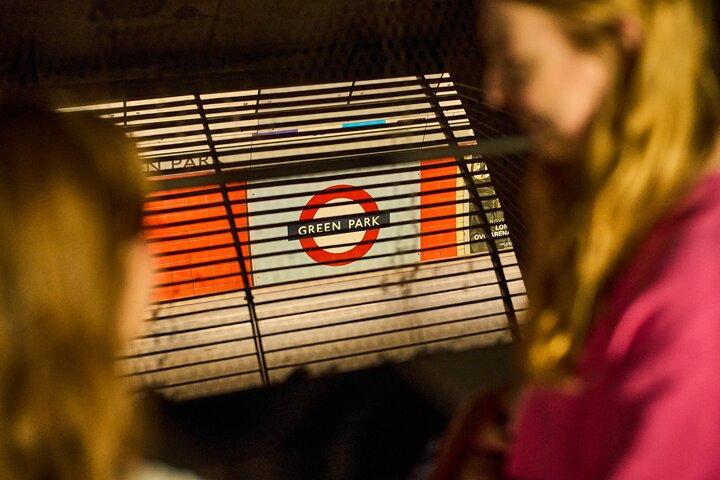 Visite à pied en métro caché de la gare de Green Park
