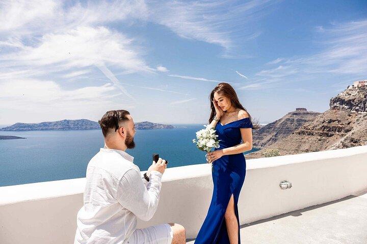 Surprise Proposal Photoshoot em Santorini
