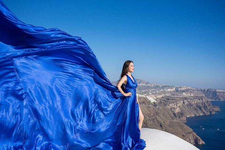 Fotografia de vestido voador privado em Santorini
