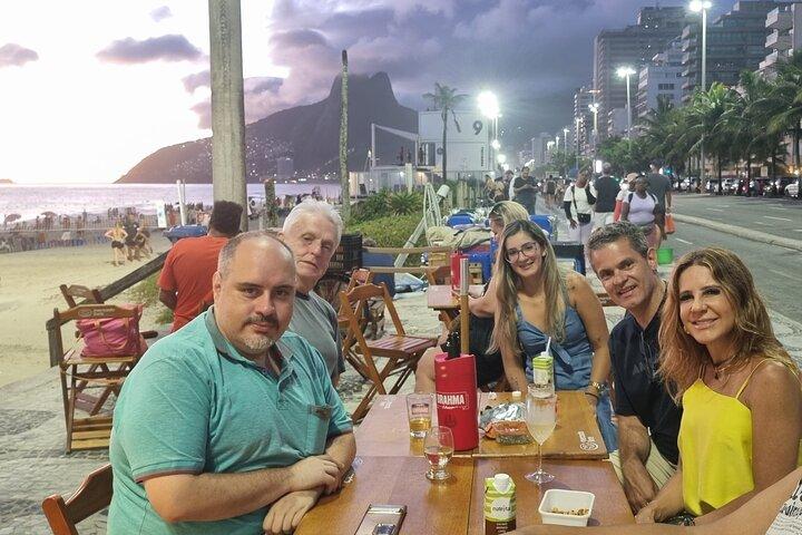 Cocktail Brasil em Ipanema: 6 bebidas e sorrisos do pôr-do-sol