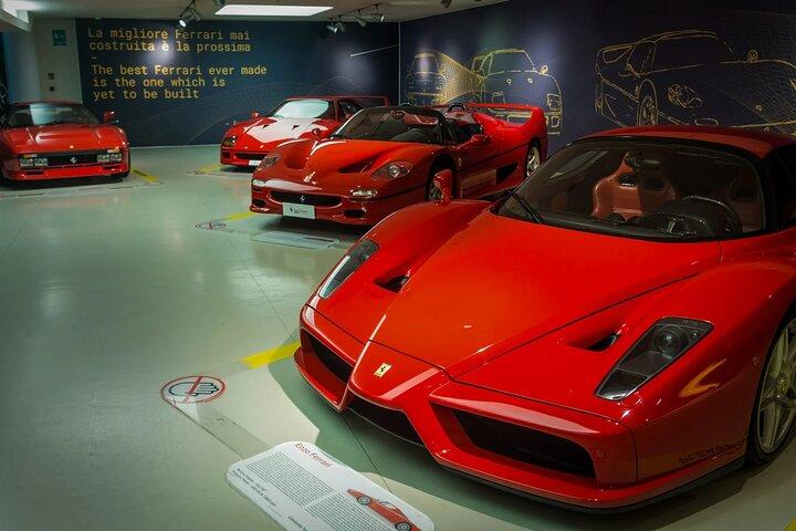 Tour Ferrari Privado de Florença com Degustações