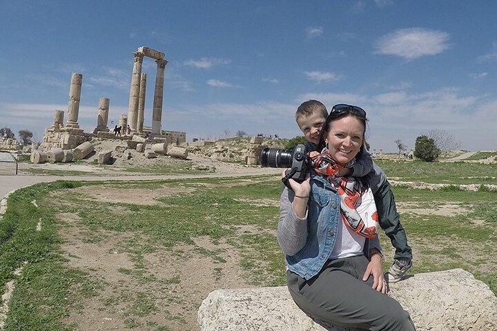 Tour gastronômico privado em Amã durante o dia (incluindo Cidadela e Teatro Romano)