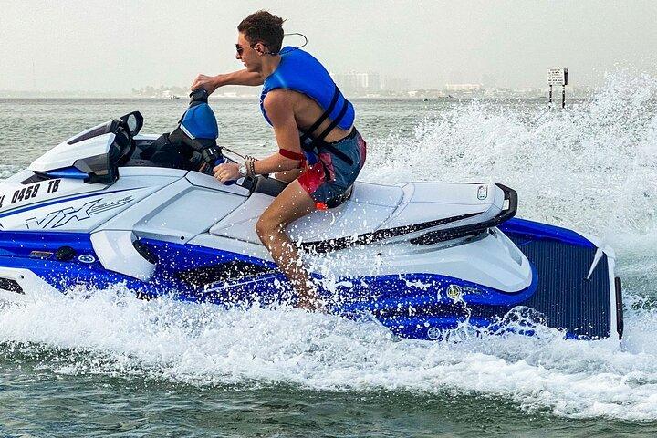 マイアミ: ベイサイドマーケットプレースからビスケーン湾のジェットスキーツアー