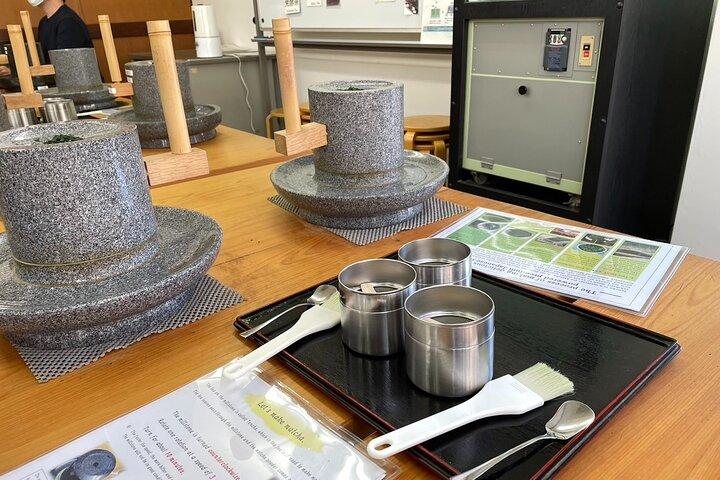 Matcha Grinding Experience und Walking Tour in Uji Kyoto
