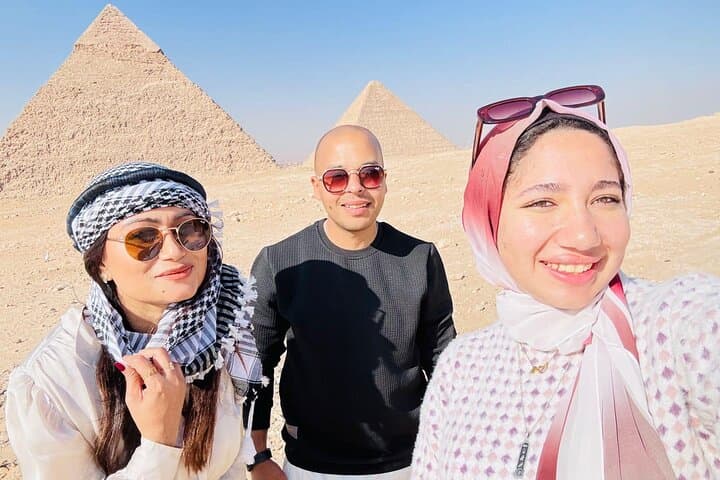 Cairo 8 Hour Private Tour of Pyramids & Grand Egyptian Museum