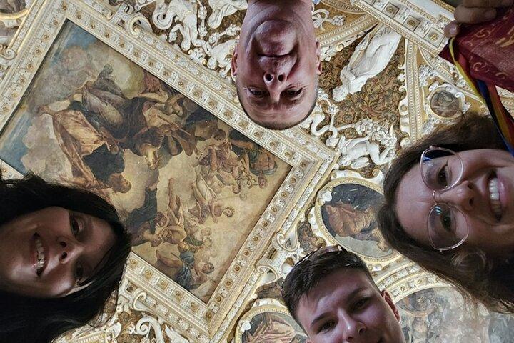 Doge's Palace skip the line with a guide architect