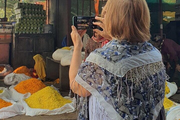 Hawa Mahal and Pink City Private Flower Tour in Jaipur