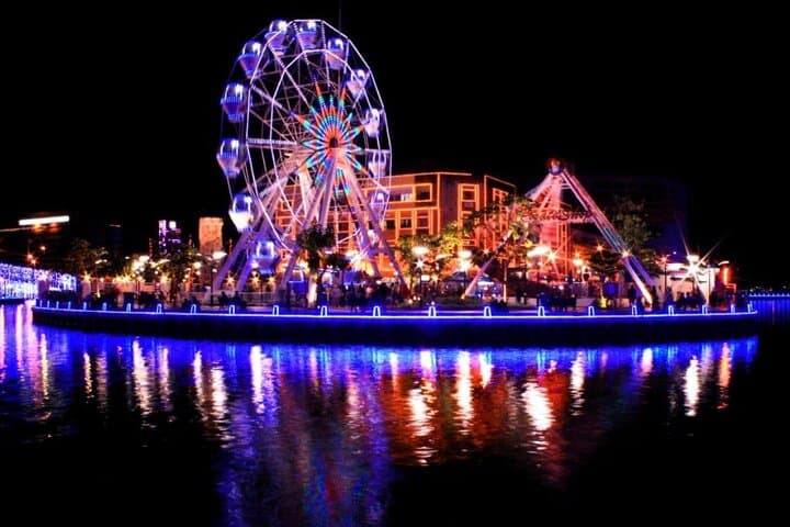 "Malacca After Dark: A Nighttime Adventure Through History"
