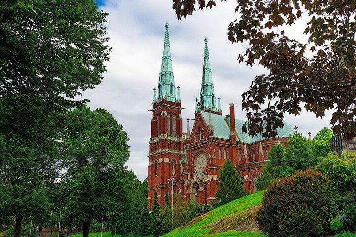 Tour VIP del fascino della Finlandia Helsinki e Porvoo con Mercedes V+Guide