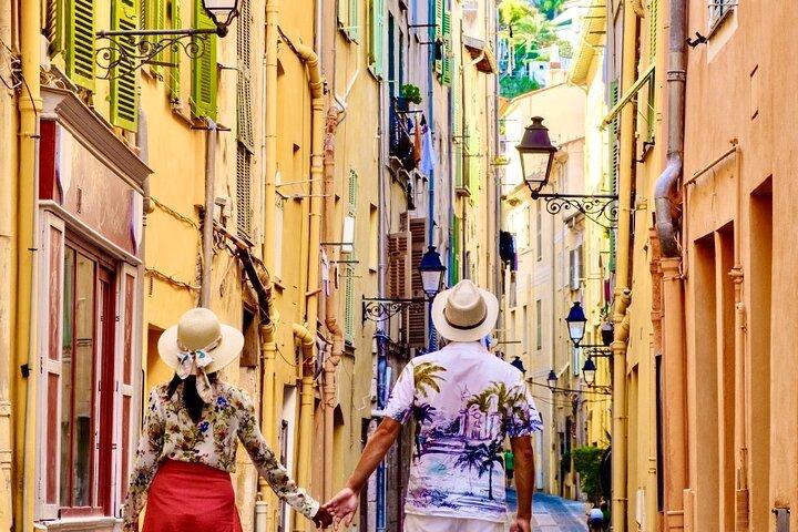 Rundgang durch die Altstadt von Menton, Frankreich
