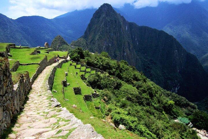 2 Day Machu Picchu Trek de Cusco com Guia e Alojamento