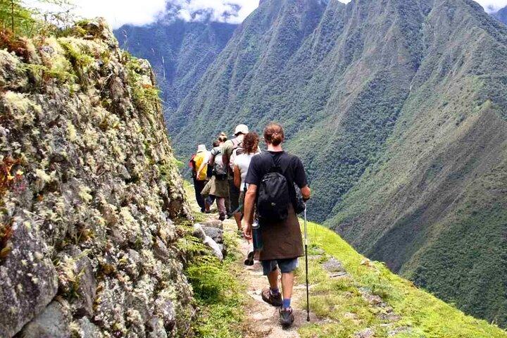 2 Day Machu Picchu Trek de Cusco com Guia e Alojamento
