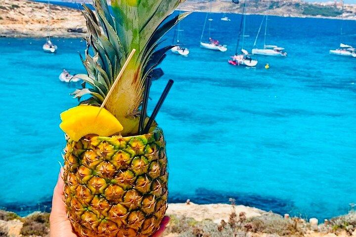 Croisière Blue Lagoon & Comino avec arrêts de baignade et grottes marines