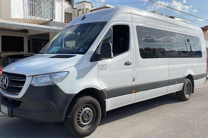 Privéretourtransfer van Cancun Airport naar boven Cancun Hotels
