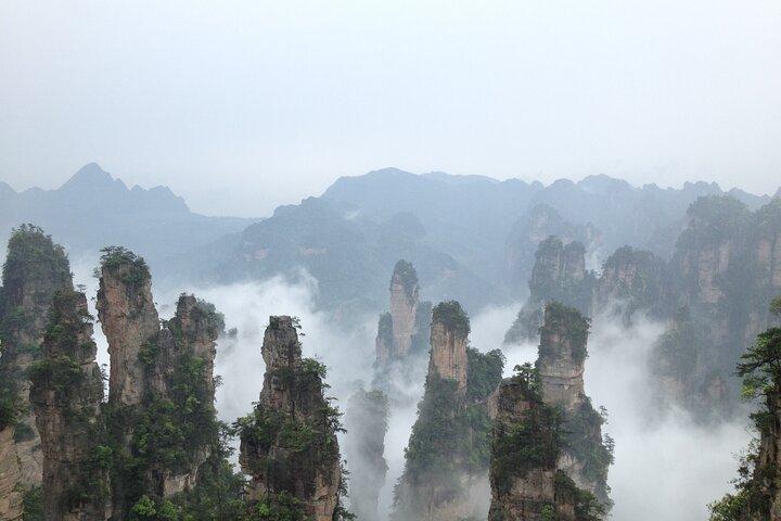Ganztägige Tour im Zhangjiajie National Forest Park von Einheimischen
