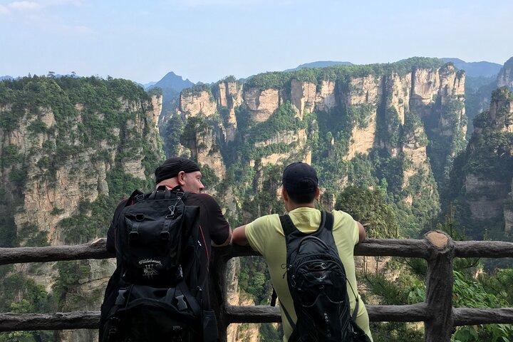 Ganztägige Tour im Zhangjiajie National Forest Park von Einheimischen