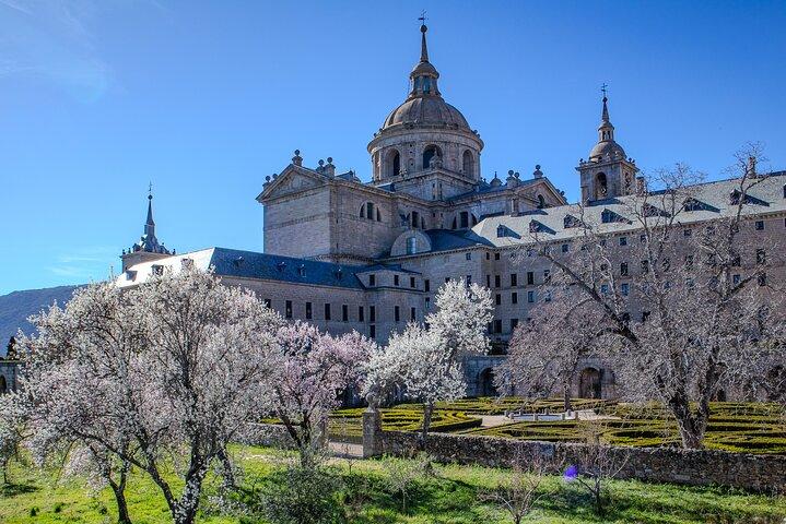PRIVADO VIP : Monasterio & Palacio EL Escorial experiencia completa