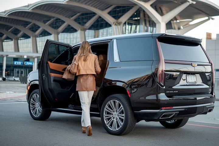 Transporte de Aeroporto de Luxo | JFK, LGA & EWR | 24/7 Chauffeur